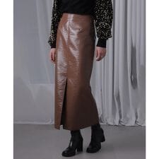 パテントレザーライクスカート