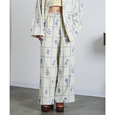 mag.by c/EMBROIDERY PANTS