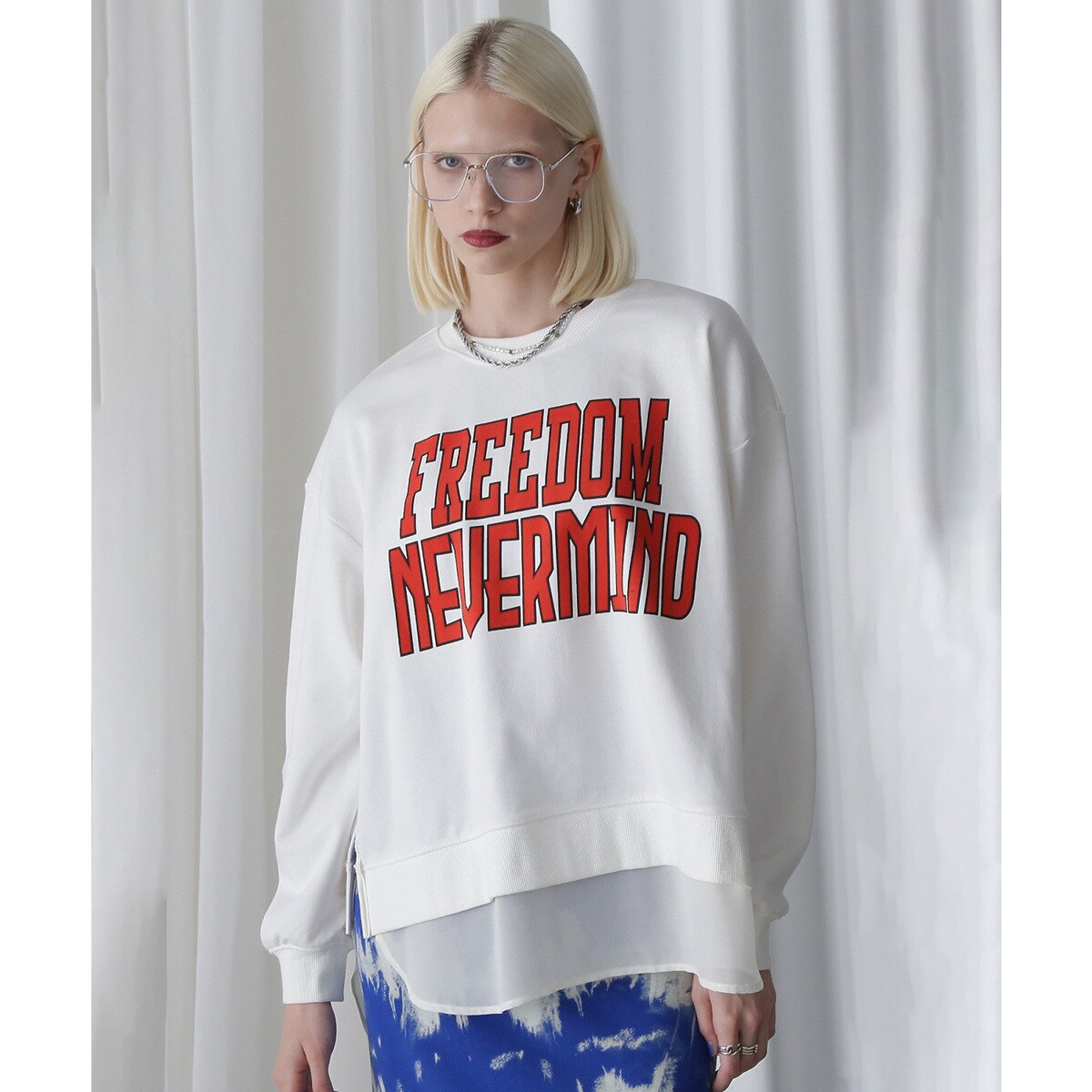 [�}���C]OKIRAKU×ROSE BUD/FROCKY PRINT DOCKING HEM SWEAT/���[�Y�o�b�h�iROSE BUD�j WHITE