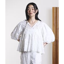 3D FLORAL EMBROIDERY BLOUSE | ローズバッド(ROSE BUD) | マルイ 