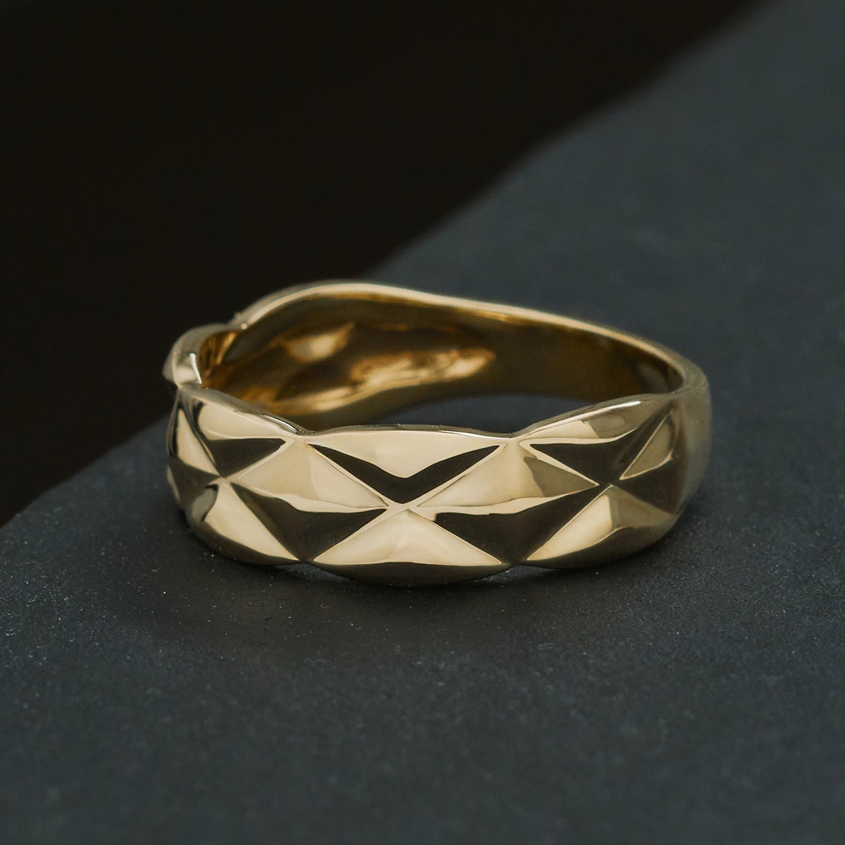 L&Co.】「誕生石」K10 マットテクスチャーリング ダイヤ 13号 10月