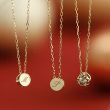 K10ダイヤモンド0.10ct イニシャルネックレス