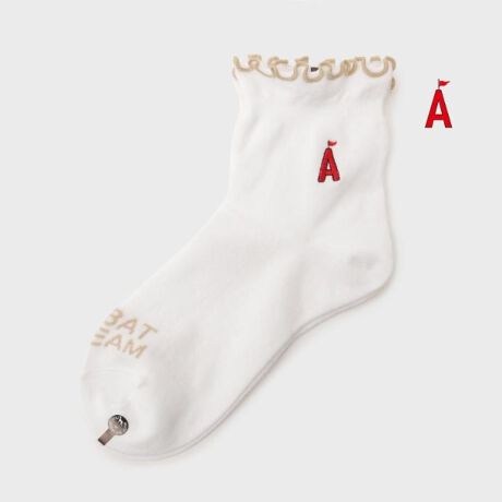 [^ԁFS7002270]yfUCzɎ{ꂽEfUCA肰ȂtF~jĂV[g\bNXłBԂɂAtbÕSfUCAX|[eB[ŐꂽۂvXBStV[͂AV[g{gXƂ̑gݍ킹őy₩ɖR[fBl[gɂ߂̈ꑫłB̏i̓TvgpĎBeĂ܂BfUCzFȂǂۂ̏iƂ͈ꕔقȂꍇ܂̂łBydlz̐íARۖhLHĂ܂B̌ʂ͉ivIł͂܂BƖ̊֌WɂAۂFČꍇ܂B܂Ap\REX}[gtHȂǂ̊ɂA኱iƉ摜̃J[قȂꍇ܂B