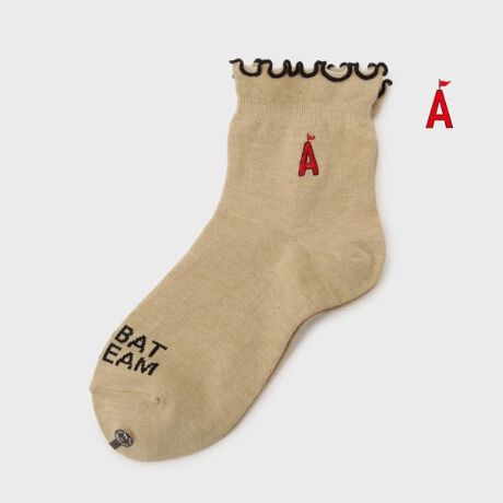 [^ԁFS7002270]yfUCzɎ{ꂽEfUCA肰ȂtF~jĂV[g\bNXłBԂɂAtbÕSfUCAX|[eB[ŐꂽۂvXBStV[͂AV[g{gXƂ̑gݍ킹őy₩ɖR[fBl[gɂ߂̈ꑫłB̏i̓TvgpĎBeĂ܂BfUCzFȂǂۂ̏iƂ͈ꕔقȂꍇ܂̂łBydlz̐íARۖhLHĂ܂B̌ʂ͉ivIł͂܂BƖ̊֌WɂAۂFČꍇ܂B܂Ap\REX}[gtHȂǂ̊ɂA኱iƉ摜̃J[قȂꍇ܂B