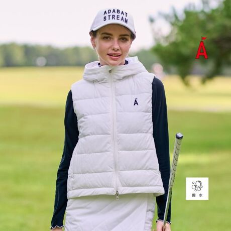 [^ԁFS7024001]yH~̃R[fBl[gŃ}XgACẽpfbgt[fBxXgzyfUCzH~̃R[fBl[gɌȂ}XgACeAӂƂLeBOfUC̔ȓxXgłBV̂i`ȕ\ʂDۂ^AJWAȃX^Cɂ҂BTCh̃|Pbgɂ͉Bt@Xi[{ĂAfUCƋ@\𗼗Bɂ̓uhACRAtbOby肰ȂAVv̒ɂꖇłByfށzϋv̂CORDURAiCfނgpA\ʂɂ͝H{Ă܂BɂAƂJłSĒpł܂Bn͏_炩|GXe100ŒSnKBy₩œ₷AH~V[Ŷ܂܂ȃX^Cɍ킹₷ACełBd˒₷AStAEghAȂǂ̃ANeBuȃV[ł劈􂵂܂BydlzE|PbgF~2 ~1En聦̏i̓TvgpĎBeĂ܂BfUCzFȂǂۂ̏iƂ͈ꕔقȂꍇ܂̂łBƖ̊֌WɂAۂFČꍇ܂B܂Ap\REX}[gtHȂǂ̊ɂA኱iƉ摜̃J[قȂꍇ܂Bd:310g(TvTCY)