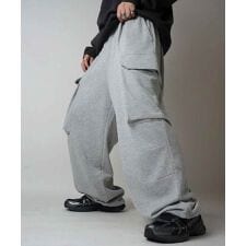 イルズ(ILLS)のILL'S ビッグポケット 裾ドローコード 裏毛スウェットカーゴパンツ