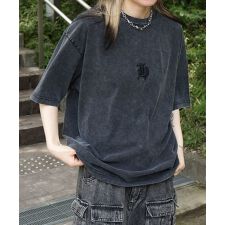 ILL’S ハードウォッシュ加工 ワンポイント刺繍 ボックスシルエット 半袖Tシャツ