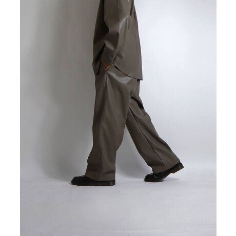 [^:FM2141001]fނȂ߂炩ȔG肪Snǂ1BA悭Ƃ́B}bgȌ򊴂iȈۂoĂ܂BfUCEVGbg[hŃN[Ȏdオ̃VZeBbNU[ChpcBƂChVGbg̗p邱ƂŃghɉBEGXgSdl̂߁AX^CbVȌڂ͂̂܂܁AC[W[ɒpł閜\ACeBJ[Ԃ̃ubNgh悤݃J[܂ŕL葵Ă܂Bʖ킸jZbNXŒp\Ȃ̂ꂵ|CgBR[fBl[gVvȃfUĈߕLeCXg̃R[fBl[gɃ}b`BZbgAbvΉ̃VcWPbgƍ킹̂͂AP̂łT}ɂȂ܂BjbgAJbg\[AXEFbgȂǗlXȃgbvXƃ}b`BV[YhXV[YXj[J[܂ŎނI΂݂܂B----------------------------------------------------------------------------yConfirm@Rt@[zVvȒɂ̎X̃ghvf𐷂荞񂾁AV[vŏlȃJWAX^CĂ܂BATTENTIONiʐ^͂ł茻iČ悤ɐSĂ܂Ap̃j^[ɂ荷ق܂BTCYdȂǂɑ̌̍ꍇ܂Bi̎dlуfUC͉P̂߁A\ȂύXꍇ܂B