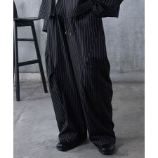 Confirm スラックス スタッズ カーブパンツ