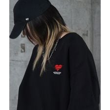 ILL'S 裏起毛 ハートワンポイント刺繍クルーネックスウェット