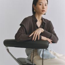 【2WAYでオンオフ楽しめる】ケープコンビブラウス