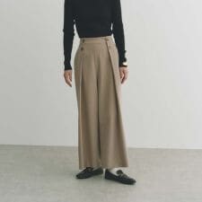 ビアンカ(BIANCA)の【BAILA12月号掲載】【体型カバー】フロントボタンパンツ