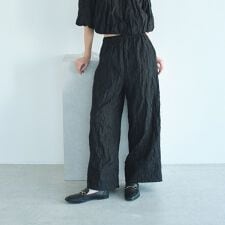【ON/OFF着回し】フラワージャカードドロスト付きワイドパンツ