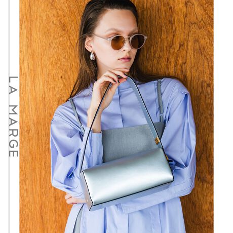 gh̃XNGA^nhobOBpointE{v̍鎿ƃTCh̃S[hQŏiȈۂɁBENVbNȕ͋CAǂȂɂR[fɂnރfUCBE{v̍鎿ƃS[hQŏiȈہBEp[eB[AwZs₨HȂǃtH[}V[ɂ劈􁝁E{vŒgobOȂ̂ŁAaELÕMtgɂIXXłBiEA4Ήi22~31cm)F~Ezi10~20cmjFZEybg{gi500mljFEybg{gci500mljF~fpʐ^͎BeɂAۂ̃J[ƑقȂꍇ܂B\߂Bi̐F̖ڈ́AiP̂̉摜QƂB------------------------------------------LAMARGE(}[W)-tHƃoXkɌvZAChicMinimalłȂ珗炵_炩fUC̃ACeāBmIŏiȏ̂߂̃t@bVObYuhB----------------------------------------îCɓo^ @n[g}[NNbNIJ[̍ēגʒmAZ[m点܂BVbv̂Cɓo^ @ViēגʒmȂǁAȏ󂯎邱Ƃł܂B[^:94056]