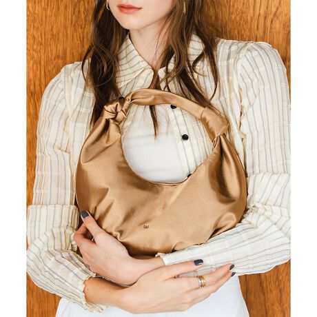 ۂ݂̂tHɃTě򊴂iȃobOBpointEobOɃ^bN{ŗ̊̂VGbgɁBEnȟіڃfUCŃANZgvXBE}`Ƃ̂ŁA500mlybg{gɂēTCYÊTenŁAIP[WV[ɂsb^BEɂ̓|PbgPtŃTbƎoו̎[ɕ֗BcoordinateER[f̃ANZgɃsb^ȃfUCŁAVvȃX^Cɂ킹Ă₷łBiEobOJF}OlbgEO|PbgFȂE|PbgFt@Xi[|Pbg~1AI[v|Pbg~1EA4Ήi22~31cm)F~Ezi10~20cmjFEybg{gi500mljFEybg{gci500mljF~fpʐ^͎BeɂAۂ̃J[ƑقȂꍇ܂B\߂Bi̐F̖ڈ́AiP̂̉摜QƂBîCɓo^ @n[g}[NNbNIJ[̍ēגʒmAZ[m点܂BVbv̂Cɓo^ @ViēגʒmȂǁAȏ󂯎邱Ƃł܂B[^:99088]