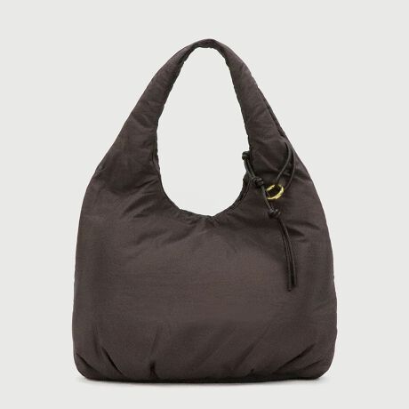 ۂ݂̂VGbgŕLX^CɃsb^ȃg[gobOBpointEiCfނgpĂ̂ŌyʂŃfC[Ɋ􂵂܂BE߂̃V_[ŌɊ|₷̂|CgBEA4TCYΉ̑eʃTCYŒʋ΁AʊwobOɂEobOԌ̓}OlbgŃTbƉוo₷݌vłBEANZgɂȂ錋іڃfUC`[tBiE`[tEO|PbgFȂE|PbgFt@Xi[|Pbg~1AI[v|Pbg~2EA4Ήi22~31cm)FEzi10~20cmjFEybg{gi500mljFEybg{gci500mljFfpʐ^͎BeɂAۂ̃J[ƑقȂꍇ܂B\߂Bi̐F̖ڈ́AiP̂̉摜QƂB------------------------------------------LAMARGE(}[W)-tHƃoXkɌvZAChicMinimalłȂ珗炵_炩fUC̃ACeāBmIŏiȏ̂߂̃t@bVObYuhB----------------------------------------îCɓo^ @n[g}[NNbNIJ[̍ēגʒmAZ[m点܂BVbv̂Cɓo^ @ViēגʒmȂǁAȏ󂯎邱Ƃł܂B[^:99160]