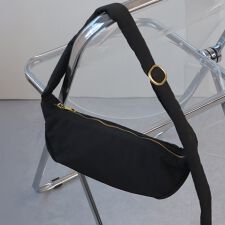 ラマージ(LA MARGE)の【LA MARGE】【軽量】マットナイロン ハーフムーン ショルダーバッグ