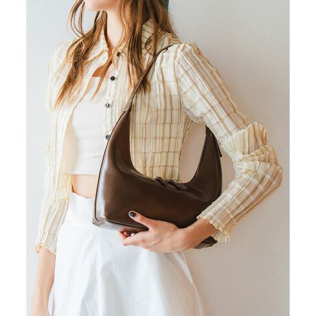 򊴂̂{vgpAghCNȃn[t[^obOBpointEؚȃV_[xgtF~jȕ͋CoĂ܂BEnhobOƂĂV_[obOƂĂg閜\ȃobOBEV_[10iK̒߂\BE{v̍鎿ƃVvȃfUĆAtH[}V[ɂ劈􁝁EgP_Ȃ̂ŁAaELÕMtgɂIXXłBcoordinateÊ鎿Ńg[R[fBl[gɂffUCBiEO|PbgFȂE|PbgFt@Xi[|Pbg~1AI[v|Pbg~1EA4Ήi22~31cm)F~Ezi10~20cmjFEybg{gi500mljFEybg{gci500mljF~fpʐ^͎BeɂAۂ̃J[ƑقȂꍇ܂B\߂Bi̐F̖ڈ́AiP̂̉摜QƂB------------------------------------------LAMARGE(}[W)-tHƃoXkɌvZAChicMinimalłȂ珗炵_炩fUC̃ACeāBmIŏiȏ̂߂̃t@bVObYuhB----------------------------------------[^:99115]