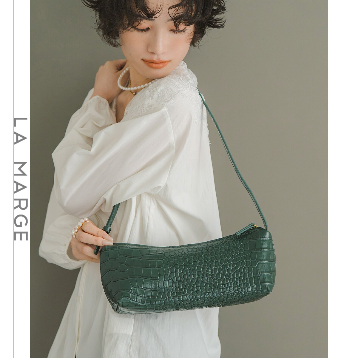 LA MARGE】【本革】 クロコ型押し ワンハンドル ショルダーバッグ