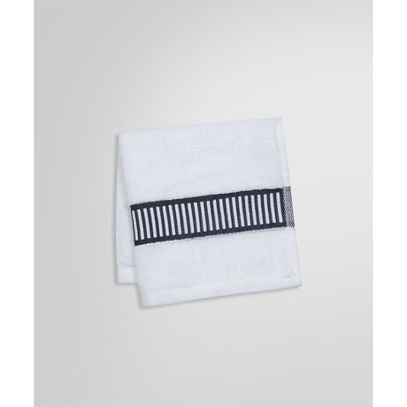 [^ԁFP24440100215554]gRYRbggpnh^IgR쓌̓G[QC痬ꍞޕƒQhƂAiȖȉԂ̐YnƂėLłBgRỸRbǵAʏ̃Rbg@ۂ߁AvŖщHȂAӂƂ_炩^IɎdオ܂BGFiS[f t[Xj}[NƃuhShJA͂Ƀg~O{܂B܂A̐i͐Egbvx̌āAߗiȂǑ@ېïSؖGRebNXF؂擾Ă܂BɂɂD^ÍAj₲AȂǑ؂ȕւ̑蕨ɂE߂łBunh^Iv utFCX^Ivu oX^Iv3ނpӂĂ܂B