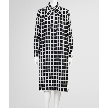 [^ԁFP24680330000645]LȃIWivg{VchXzFŖO̗ȂVbNȃfUC̃vg{IWivg̐ngp܂BVvȕłA菑ŕ`悤ȗh炬̂͗l肰ȂVѐSo܂BvǵAjɗtꂽFZpsɂĐFHꂽvgłBisŃvgFꂽƂؖhKyo Printh^Otj݌̃{E^C͎O\ŁAEGXgŌԂƃhX̃VGbgςĂ܂B܂AOJŉHDƂĒpĂoXǂȂ悤Ɍ̒𒷂߂ɃfUC܂BƂGƓKxȃny₩Ȏ͂łBWPbgȂǂ킹ăIP[WV[ł̂E߂łBCɂCi[Xbvt܂BdlEn-ȂE-tH[h|CgJ[Edl-OJi{^11jE|Pbg-EE-E-ohJti{^2jȆ-nxgt(4.5cmj