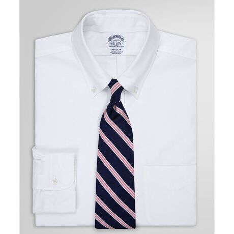 [^ԁFP24110100216697]ubNX uU[Y̑㖼ɂȂĂ|J[Vc|J[i{^_Ej́Ap̃|Z̑I肽A݂ɂȂ悤ݐgɃ{^ŗ߂Ă邱ƂɃqg𓾂āA1896NɊJ܂B̗jIbNXtH[h̃|J[VcAȂ̃X[s}Rbgpē{Ŏdグ܂BX[s}Rbg̏_AzAF̗ǂƁA{̒JȖD̃IbNXtH[hVcЂB`́A͂Ƙrׂ_ȃtBbgRegular FitłB]Regent FitɔׁA@ςĂ܂Bڂ͏i@mFBdlE