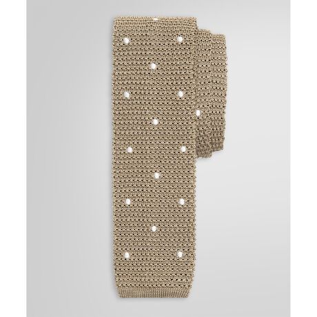 [^ԁFS23120100204161]C^ÃVNjbg^CVvȃhbg̃jbg^C̏ɂ̓g[iJ[GFiS[f t[Xj}[NhJ܂BWPbgX^CJWAȃR[fBl[gɂE߂łBjbgfނɕtAiɂĎ኱̌̍܂BBiɂĕ̔zuɌ̍܂B̍ۂɂIт܂̂ŁA炩߂B