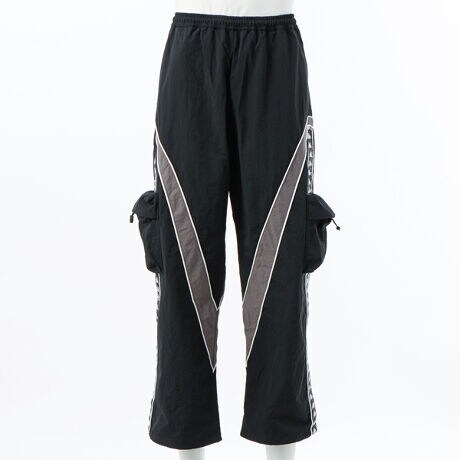 [^:245340]ՂƂChVGbg̃pćA₷Ɣ˔G̃}XgACeB̂fނh[v𐶂ݏoAtȂ̂ɏiȈۂɁBTVcXEFbgƍ킹ăJWAɁAVcWPbgƍ킹ă[hɁBX^COŕ\ςA񂵗͔Q̈{łBiԁF245321̃gbNWPbgƍ킹ăZbgAbvɂ