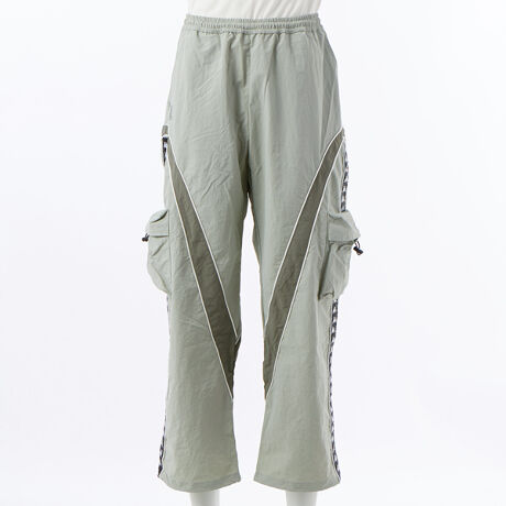 [^:245340]ՂƂChVGbg̃pćA₷Ɣ˔G̃}XgACeB̂fނh[v𐶂ݏoAtȂ̂ɏiȈۂɁBTVcXEFbgƍ킹ăJWAɁAVcWPbgƍ킹ă[hɁBX^COŕ\ςA񂵗͔Q̈{łBiԁF245321̃gbNWPbgƍ킹ăZbgAbvɂ