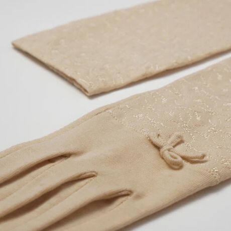 [^:M008]イ܎wUVA[Jo[܂́AVRfނ̖ȑfނgpイ͗lIȁA炵fUC̎܂łBQ̐SnɉAeՂȑfނȂ̂ŁA悭Yɐ􂦂āAGDĂ܂BイfUCAGKgȈۂ^܂BwɓdbVfނ̗pAUVJbgH{A܂𑕒܂܃X}[gtHȂǂ̑삪\Ȏ܂łBǑ΍ɂX}[gȃIvVƂĂp܂BZ~O^CvB~ߕtB