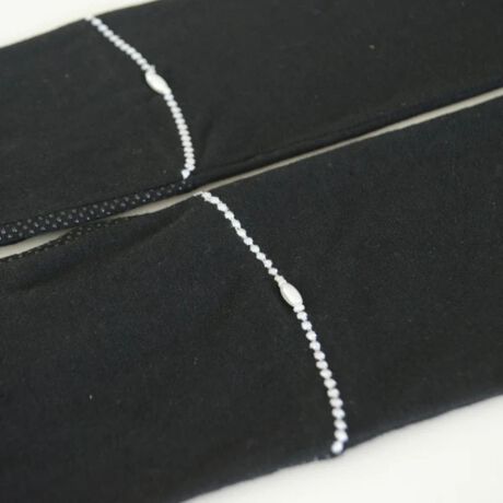 [^:L029]Yȃp[Ə_炩ȖȑfނōĂ܂B܂́AUVLɃJbg܂B܂AʋCAĖ̖ڂL}悤ȃubNJ[łBwɓdbVfނ̗pAUVJbgH{A܂𑕒܂܃X}[gtHȂǂ̑삪\Ȏ܂łBǑ΍ɂX}[gȃIvVƂĂp܂BO^CvB~ߕtB