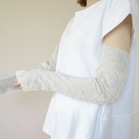 [^:L024]啿̃[Xӂ񂾂ɎgpUVA[Jo[܁Bx[VbNŃi`ȃfUCBw敔_炩JĂAX}[gtH̑AKoȂǂɂ֗łBO^CvB~ߕtB