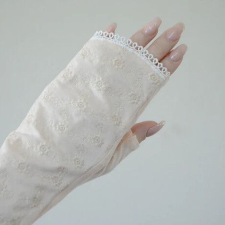 [^:S031]ԕ̎hイЂƂЂƂJɎ{UVA[Jo[܁Bw΂߂ɃJbgꂽfUCAwwĂ܂Bw悪g^CvȂ̂ŁAX}z𑀍삵ƂeՂɂȂ܂BV[g^CvB~ߕtB