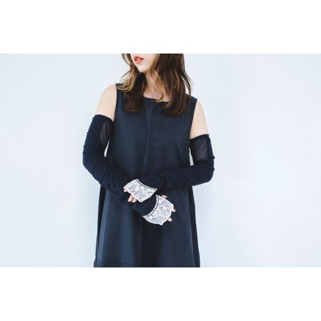 [^:L042]_炩ɗDVRRbgfށAbVfނŗAh܂B񂩂r܂ň̂ƂȂ悤ɐ݌vĂA߂邱ƂŘrׂ邾łȂA茳Dی삵AKȑ񋟂܂Bw敔_炩JĂAX}[gtH̑AKoȂǂɂ֗łB