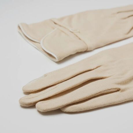 [^:S046]ȑfނƏȃp[ŎdĂꂽKȃt@bVACeB̂fUCŁAUVJbgʂA܂ĂȂłʋCQłBwɓdbVfނ̗pAUVJbgH{A܂𑕒܂܃X}[gtHȂǂ̑삪\Ȏ܂łBǑ΍ɂX}[gȃIvVƂĂp܂B