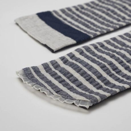 [^:S045]_炩ȖȖfނ̃{[_[ōꂽAŉKȃbNXfފ܂łBveNV𓾂Ȃ獂tBbgƎRȉxmۂ܂Bw敔_炩JĂAX}[gtH̑AKoȂǂɂ֗łB