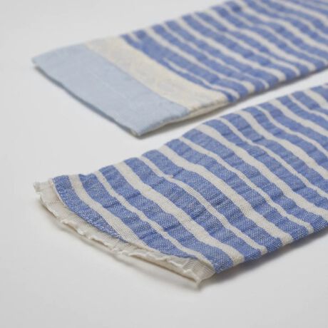 [^:S045]_炩ȖȖfނ̃{[_[ōꂽAŉKȃbNXfފ܂łBveNV𓾂Ȃ獂tBbgƎRȉxmۂ܂Bw敔_炩JĂAX}[gtH̑AKoȂǂɂ֗łB