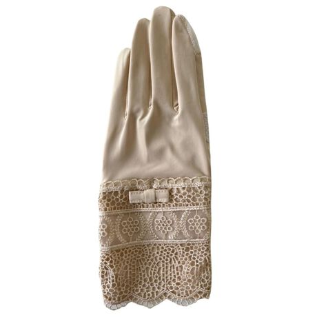 [^:S001]⊴RۂP~J[X܎wUVA[Jo[܂́A4FWJłA܂AP~J[X̑@ׂȃfUCȂł͂̌ڂy߂Ƃ낪lC̈łBiȈۂŁA{̓t@bVAƂyނɂ͍œKȈiłBIVȃX^Cy݂ȂARۋ@\ɂqIȒpy݂܂B