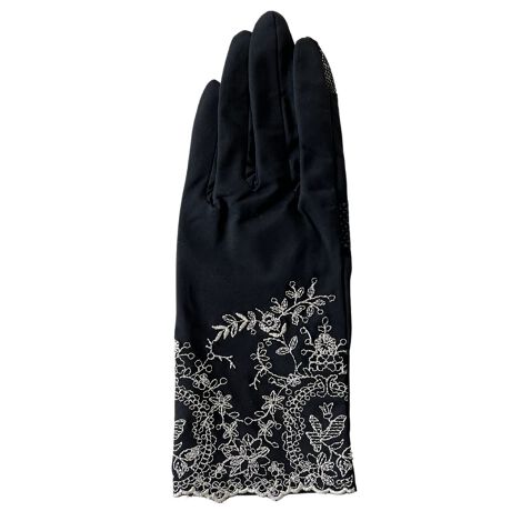 [^:S000]\ʊ炩ȎŁA@ׂȃ[XイfUC{A[Jo[܂́AڐG⊴fނgpāAĂKɉ߂Ƃł܂B}bgŗO[ƁAԂ̃ubN2FWJAiȃt@bVX^Co܂BIVȃX^Cy݂ȂARۋ@\ɂqIȒpy݂܂B