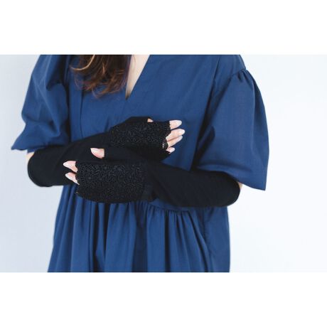 [^:M002]ō̒SnڎwāAnӂƂ܂BɐG邽ъґȂЂƂƂoAVõRbg100%fނłB@ׂŕLȃ[XoA{ŃANZgZ~OTCY̎܂łBʂȎʂ鍋؂ȃACeŁAGKgŐꂽ͋Co܂Bw敔_炩JĂAX}[gtH̑AKoȂǂɂ֗łB