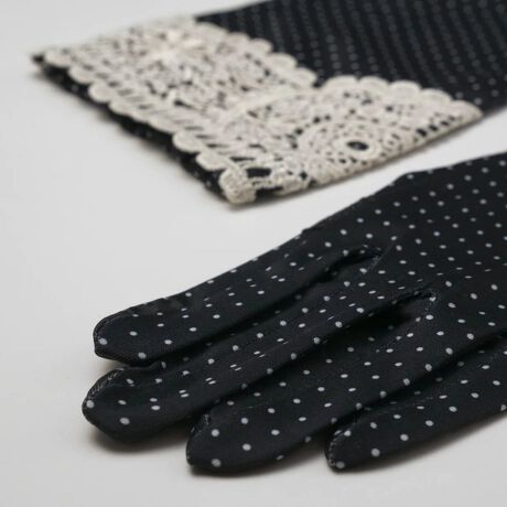 [^:L016]⊴Rۃshbg܎wUVA[Jo[܂́AUVJbghbgA⊴RۑfނłBی삵Ȃ獂o郌[XŎdグĂ܂BrŜ钷߃TCYȂ̂ŁAƉKȏԂۂƂł܂BT}[V[Y̕KiƂĂgBIVȃX^Cy݂ȂARۋ@\ɂqIȒpy݂܂BwɓdbVfނ̗pAUVJbgH{A܂𑕒܂܃X}[gtHȂǂ̑삪\Ȏ܂łBǑ΍ɂX}[gȃIvVƂĂp܂B