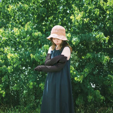 [^:L045]ƊlčtuA[Jo[́A͈̓͂͂GRȂ̂ꂽBȑzAĐ@ہieZj̗p܂BāAA[Jo[ɍłȂ̂́uKvRUTKɉ߂E[̗p܂BĂłE[KȗRE[....! ƎvĂ܂񂩁H_猾ƁAE[珋̂ł͂܂BE[͂ނĂłKɉ߂fނłBx^yuzvɗDĂAĂTbƂGۂAuOv̒iK̂鐅CzđCɔU鎼x@\ȂĂ邽߁AE[̑@ۂߕxKɕۂƂƂĂ܂B̋@\̍AE[́uVR̃GARvƂĂ܂BG߂ɂ͕ێEۉACeƂĂg܂Bn̊摜܂BVN̂悤Ɍ򊴂̂AƂ낯悤ȔG聦􂢉\łC[WAbv̂߂ɃeZgp̂ł͂ȂeZ̓[JȂǂ̖؍ނɔzꂽTXeBiuȑ@ہBRŘ̂߁Ayɖ߂ƐĎRɊ҂܂B܂AeZ̓Rbg̖R{̋zAAR@ۂȂł̗͂DGA_炩AFǂȂǂ̓܂Bi~́uRUT̃E[vA[Jo[́A@ە\ʂɊ炩ȃeZz邱ƂŁA\ʂ`N`N₷E[̃fbgĂ܂Bɔz邾łȂAE[ɂƂăeZ͍œKȃp[gi[Ȃ̂łB