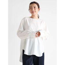 ヨークデザインラウンドカットブラウス