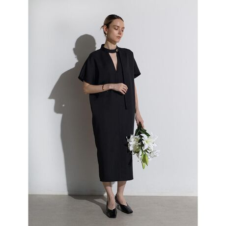 [^ԁF274100045]f \ʂ̂ق̂Ȍ򊴂lȕioBi`ȃVnɖLȕ\𐶂݁Aǂ̊px㎿Ȉۂ^܂BVɂȂÂ炭Aƒł̃PA_|CgłBfUC̃fBe[GKgȕ\𐶂ݏofUCs[XB[߂ɊJVlbNfReāAiȔoBlbNCɂꂽS[h{^Ƌz̃^CfBe[ꂽANZgƂȂA[hȃjAXY܂B̗͂𔲂bNXƌvZꂽc̃CAZł肰ȂꒅBBrand ConceptAga Black / A[KubNubNłꂽe[}ɂAgaWJubNCBubN݂̂1FWJőfނ␶n̎ςA\LȃubNoBfF170cmBe摜́A̓₨g̃j^[ݒȀƖɂۂ̏iƐFقȂꍇ܂BԎɋ߂F͐n摜ł܂B9icmj:117:41g:57