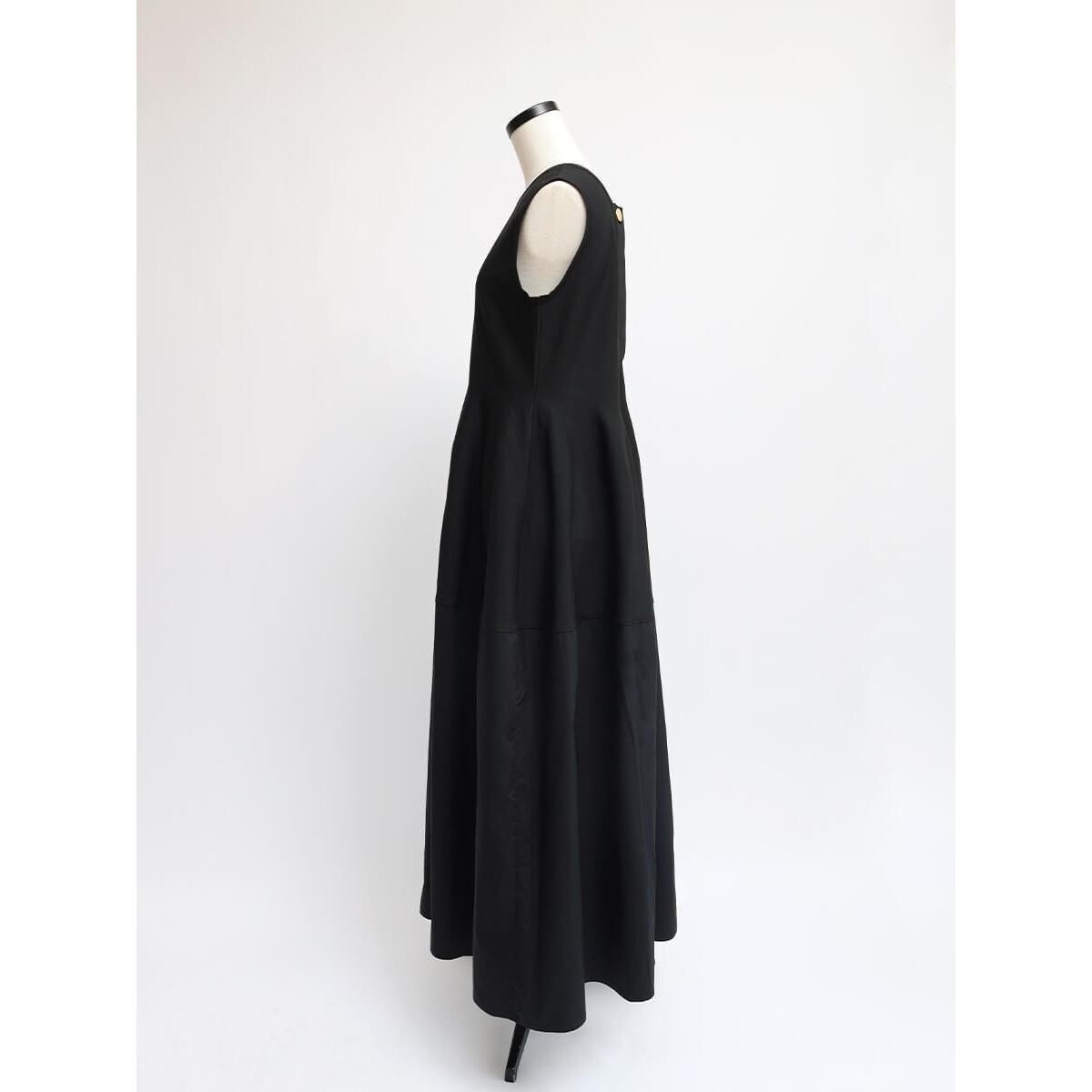 タフタ切替ニットロングワンピース | アーガブラック(AgaBLACK