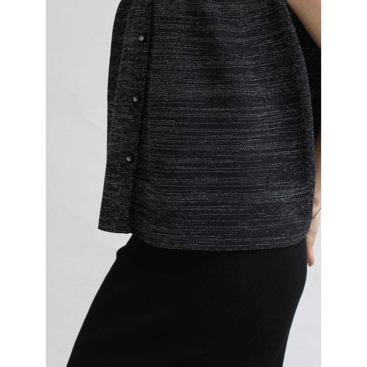 諏訪】ノースリーブコクーンラメニット | アーガブラック(AgaBLACK