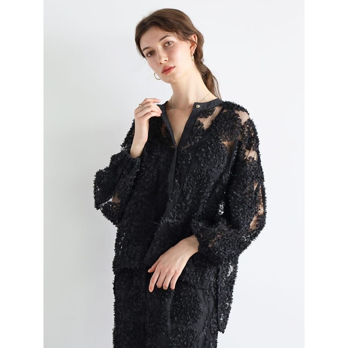 サークルフラワーチュールブラウス | アンプル(Ample) | マルイウェブ