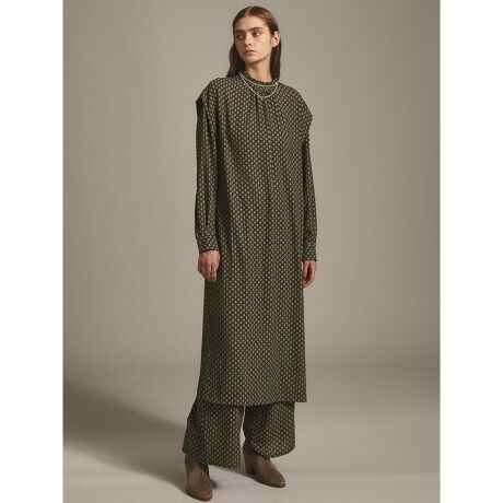 [^ԁF284100137]􉽊wt[̖͗lGL]`bNȕ͋CYs[XB|GXe100ŃVɂȂɂƂ݂̂鐶nłBXgƗ悭Xg[gȃVGbgőlۂ܂܂BV_[[ÑfUCŌɂ肰Ȃ̊ƗD낳vXB炵_炩ȃCۗA܂ɔo܂Bg[̃GXjbN̕l̑ɂRɓރACełBfF172cmfނgppci282200138j܂BBe摜́A̓₨g̃j^[ݒȀƖɂۂ̏iƐFقȂꍇ܂BԎɋ߂F͐n摜ł܂B9icmj:122:81g:53