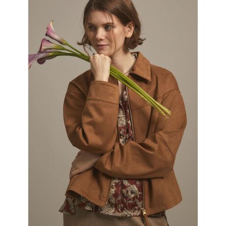 [^ԁF283100086]㎿ȃXEF[h^b`fނ͂̃WbvAbvWPbgB炩łƂƂG̐ńA邾ŃV[Y[h߂Ă܂BƂVGbgŁAbNXiȈۂɁB܂ԂƂ肰ȂyCY[̗n̂fUCŁAו܂ł1Bfj킹ăJWAɁAfނ̃XJ[gƍ킹ď炵܂Ƃ߂ĂVvȂfBe[ŖH~̎AE^[łBfF170cm172cmfނgpXJ[gi282100088j܂BBe摜́A̓₨g̃j^[ݒȀƖɂۂ̏iƐFقȂꍇ܂BԎɋ߂F͐n摜ł܂B 9icmj:58:52A[z[:56:53.5:80.5g:58dij:800