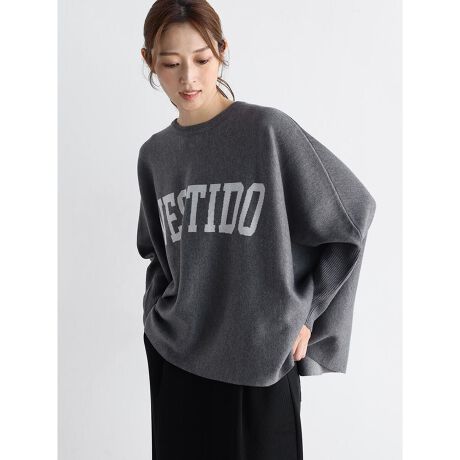 [^ԁF051113130]ƒI[o[VGbgɃSfUCől̃JWAX^CAbvf[gBȂ߂炩ŏ_炩\ʊ͂́ASn̗ǂɂPBNV[ȃVGbgɑ傫ȃSfUCJWAȃX^COɂ҂BChVGbgȂcꂵȂ悢݂|Cg悢䊴ō킹{gXI΂Ă܂BȂꊴ̂Ƃh}VGbg̃jbg͂ǂ̊px猩ĂfC`IV̂PłB fF168cmBe摜́A̓₨g̃j^[ݒȀƖɂۂ̏iƐFقȂꍇ܂BԎɋ߂F͐n摜ł܂B 9icmj:60:74g:97